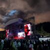フジロック ’26 最終日、大トリでいきなり「パランティア」: 音は最高で、思想はややこしかった